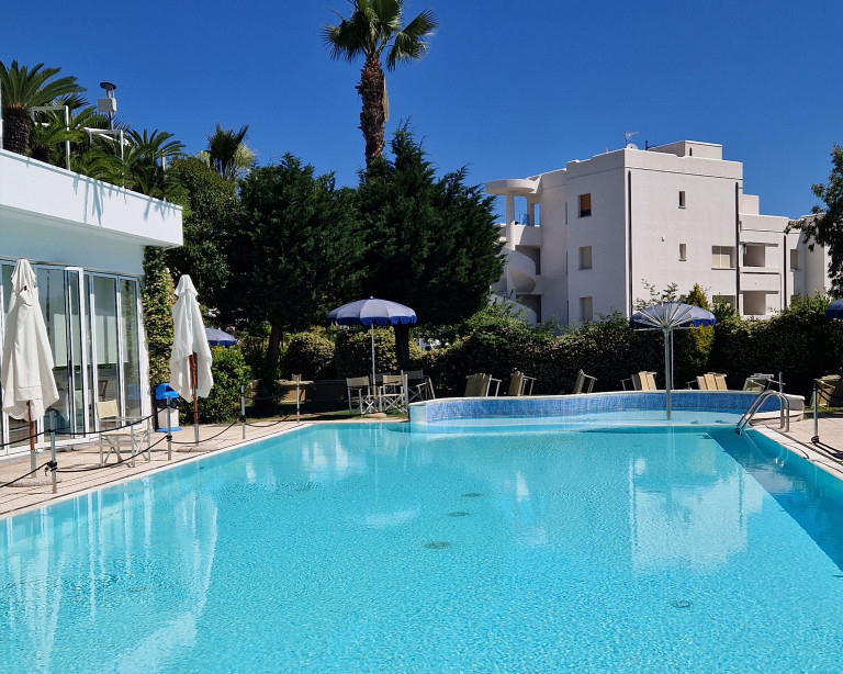 media.Gallery-Piscina_6SeaPark-FamilyResort